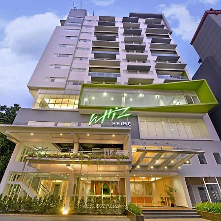 Whiz Prime Hotel Pajajaran Богор Екстериор снимка