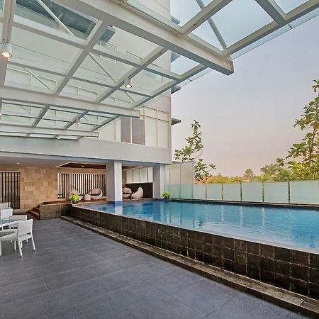 Whiz Prime Hotel Pajajaran Богор Екстериор снимка