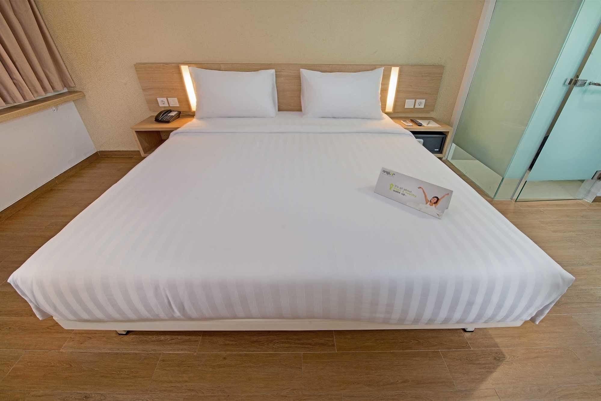 Whiz Prime Hotel Pajajaran Богор Екстериор снимка