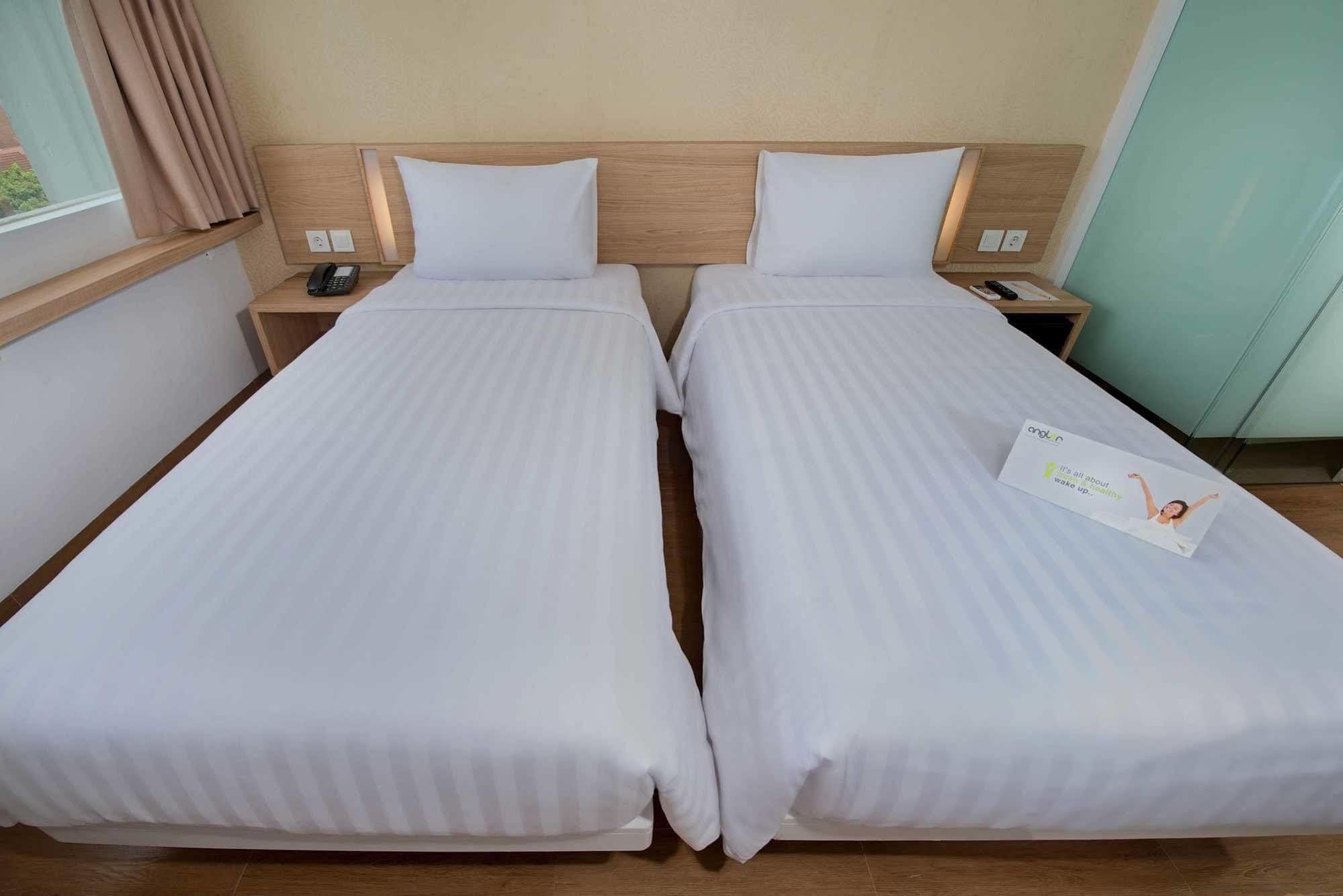 Whiz Prime Hotel Pajajaran Богор Екстериор снимка